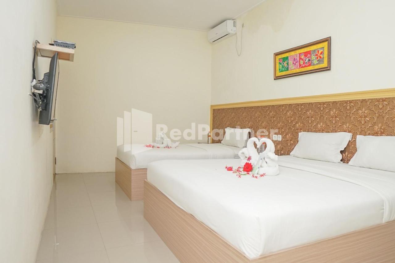 Adisa Homestay Near Saiful Anwar Маланг Екстериор снимка
